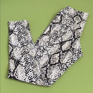 Balance Python Legging